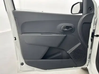 Photo 19 Dacia Lodgy Gén. I (J92) Ph2 NG Essentiel 5