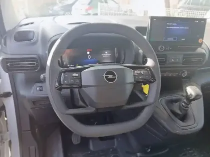 Photo 8 Opel Combo Gén. IV Ph2 Base 4