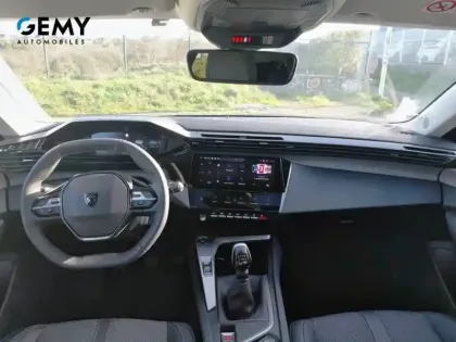 Photo 23 Peugeot 308  PureTech 130ch S&S BVM6