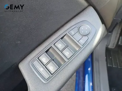 Photo 11 Renault Clio  E-Tech full hybrid 145