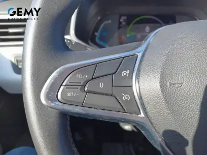 Photo 13 Renault Clio  E-Tech full hybrid 145