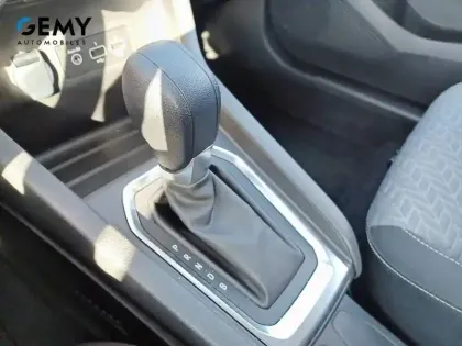 Photo 17 Renault Clio  E-Tech full hybrid 145