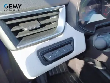 Photo 12 Renault Clio  E-Tech full hybrid 145