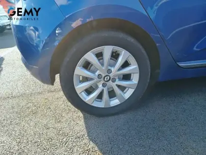 Photo 10 Renault Clio  E-Tech full hybrid 145