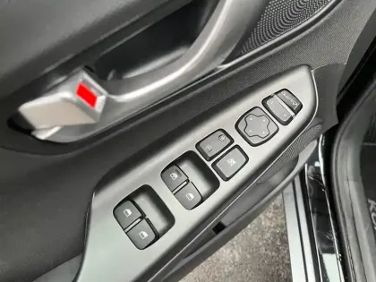 Photo 24 Hyundai Kona  Hybrid 141