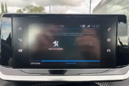 Photo 20 Peugeot 208  PureTech 100 S&S BVM6