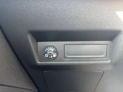 Photo 33 Renault Captur  TCe 100 GPL