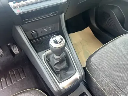 Photo 12 Renault Captur Gén. II (HJB) Ph2 Techno 5