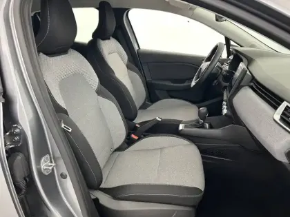 Photo 80 Renault Clio  E-Tech full hybrid 145 ch GSR2