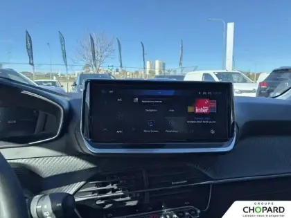 Photo 12 Peugeot 208  Hybrid 100 e-DCS6