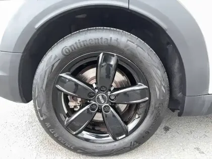 Photo 124 Mini Mini Countryman 125 - 95 ch ALL4 BVA6