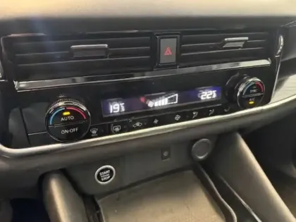 Photo 112 Nissan Qashqai  Mild Hybrid 158 ch Xtronic