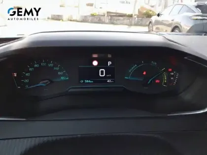 Photo 12 Peugeot 2008  Electrique 54 kWh 156 ch