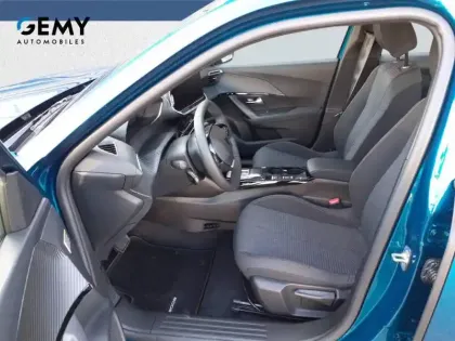 Photo 8 Peugeot 2008  Electrique 54 kWh 156 ch