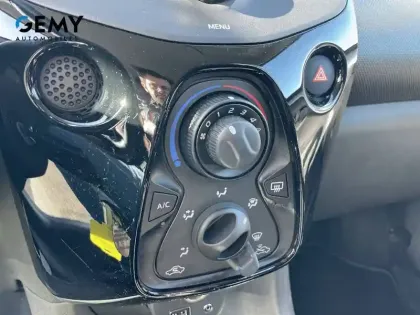 Photo 16 Citroën C1  VTi 72 S&S