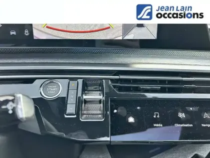 Photo 12 Peugeot 5008  Hybrid 136 e-DCS6