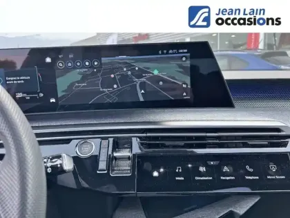 Photo 14 Peugeot 5008  Hybrid 136 e-DCS6