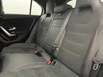 Photo 27 Mercedes Classe A  250 e 8G-DCT