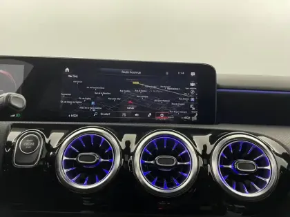 Photo 37 Mercedes Classe A  250 e 8G-DCT