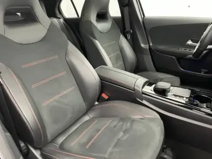 Photo 116 Mercedes Classe A  250 e 8G-DCT