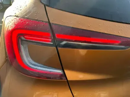 Photo 10 Renault Captur  E-Tech 145 - 21