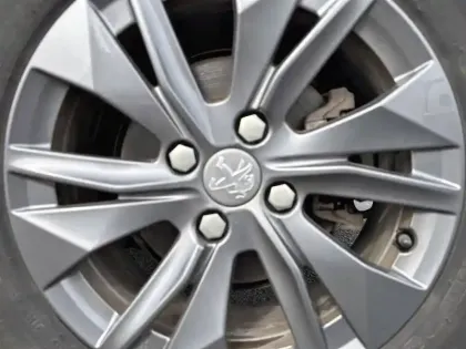 Photo 12 Peugeot 208  Electrique 50 kWh 136ch