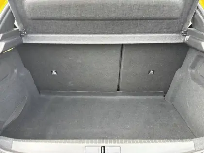 Photo 5 Peugeot 208  Electrique 50 kWh 136ch