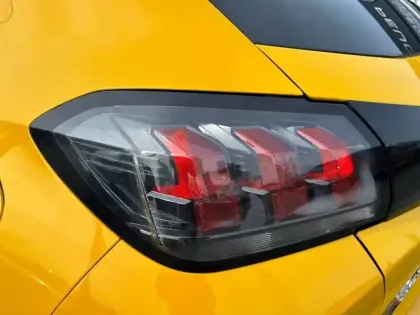 Photo 16 Peugeot 208  Electrique 50 kWh 136ch