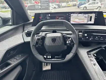 Photo 8 Peugeot 5008  Hybrid 145 ch e-DCS6