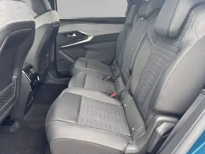 Photo 11 Peugeot 5008  Hybrid 145 ch e-DCS6