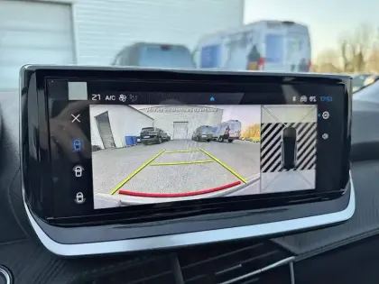 Photo 14 Peugeot 208  Electrique 54 kWh 156ch