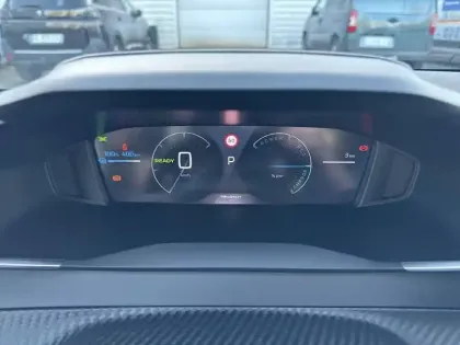 Photo 9 Peugeot 208  Electrique 54 kWh 156ch