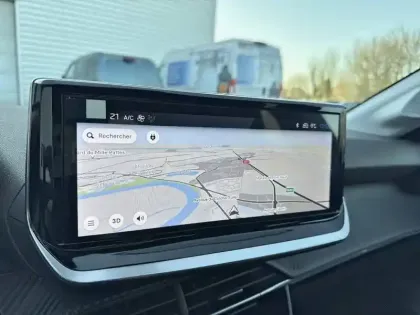 Photo 17 Peugeot 208  Electrique 54 kWh 156ch