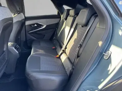 Photo 51 Peugeot 3008  Hybrid 145 e-DCS6