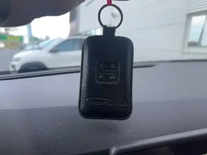 Photo 76 Renault Arkana  E-Tech hybride 145 - 22