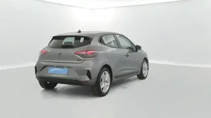 Photo 5 Renault Clio  E-Tech full hybrid 145 ch GSR2