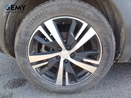 Photo 13 Peugeot 3008  Hybrid 225 e-EAT8