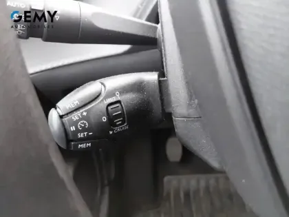 Photo 13 Peugeot 208  PureTech 75 S&S BVM5