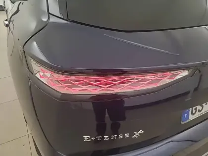Photo 16 DS DS 7  Hybride Rechargeable E-Tense 300 EAT8 4x4