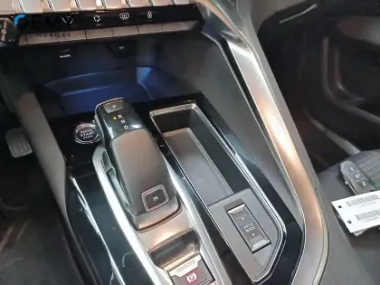 Photo 33 Peugeot 5008  BlueHDi 130ch S&S EAT8