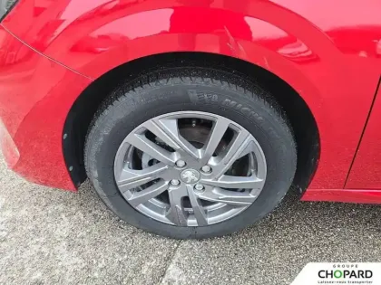 Photo 24 Peugeot 208  PureTech 75 S&S BVM5