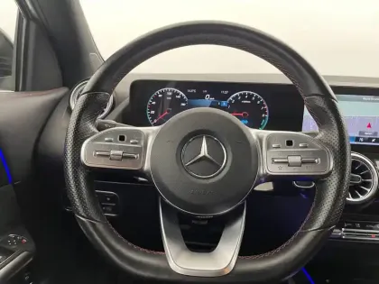 Photo 22 Mercedes GLA  250 e 8G-DCT