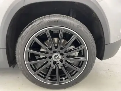 Photo 16 Mercedes GLA  250 e 8G-DCT