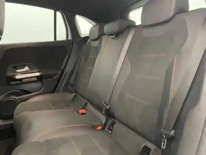 Photo 47 Mercedes GLA  250 e 8G-DCT