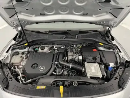 Photo 51 Mercedes GLA  250 e 8G-DCT