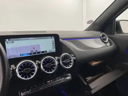 Photo 24 Mercedes GLA  250 e 8G-DCT