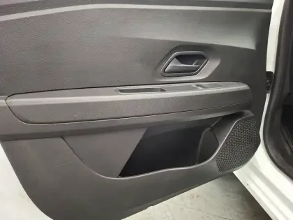 Photo 22 Dacia Sandero  SCe 65