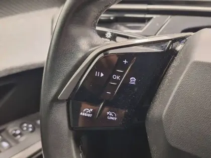 Photo 25 Peugeot 3008  Hybrid 136 e-DCS6