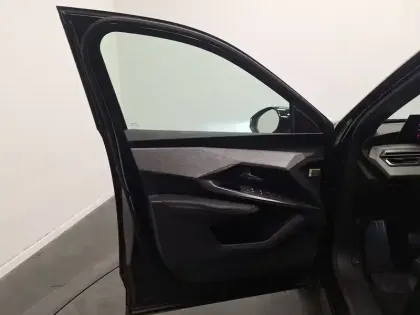 Photo 27 Peugeot 3008  Hybrid 136 e-DCS6