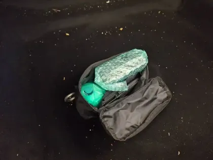 Photo 13 Peugeot 3008  Hybrid 136 e-DCS6